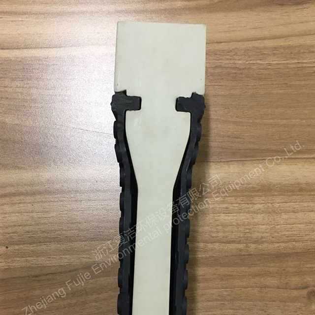 Bottom Center Feed Rubber Type Membrane Plate 