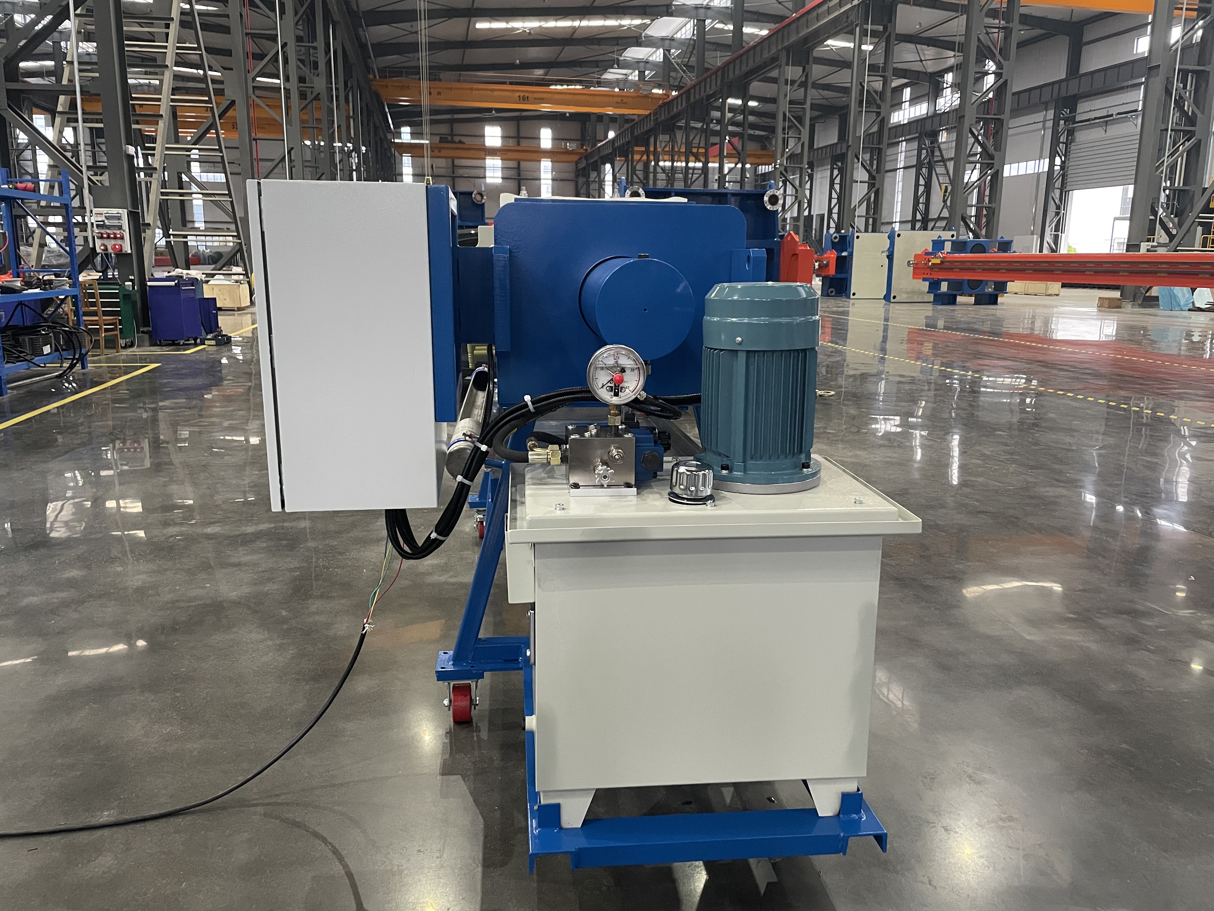 Plate and Frame Filter Press with Open Filtrate Discharge